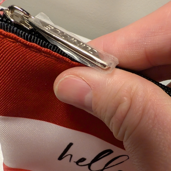 Clinique X Kate Spade Hello Gorgeous Pouch - Picture 3 of 5